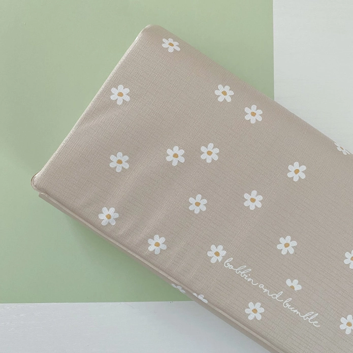 Neutral Daisy Travel Changing Mat - Image 2