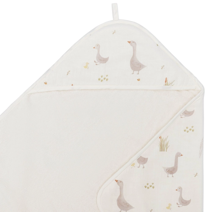 Farmhouse Goose Hooded Towel & Wash Cloth Set - Image 4